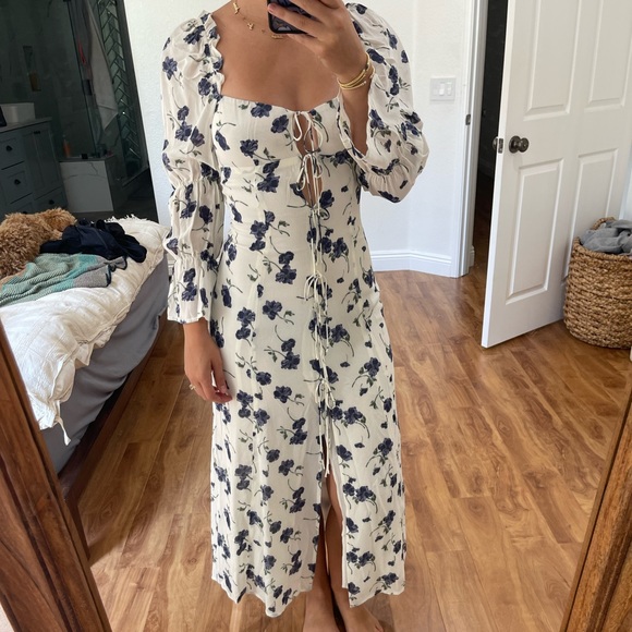 REFORMATION ROBERTA DRESS IN BLUEBERRIES SIZE 2 - Picture 3 of 6